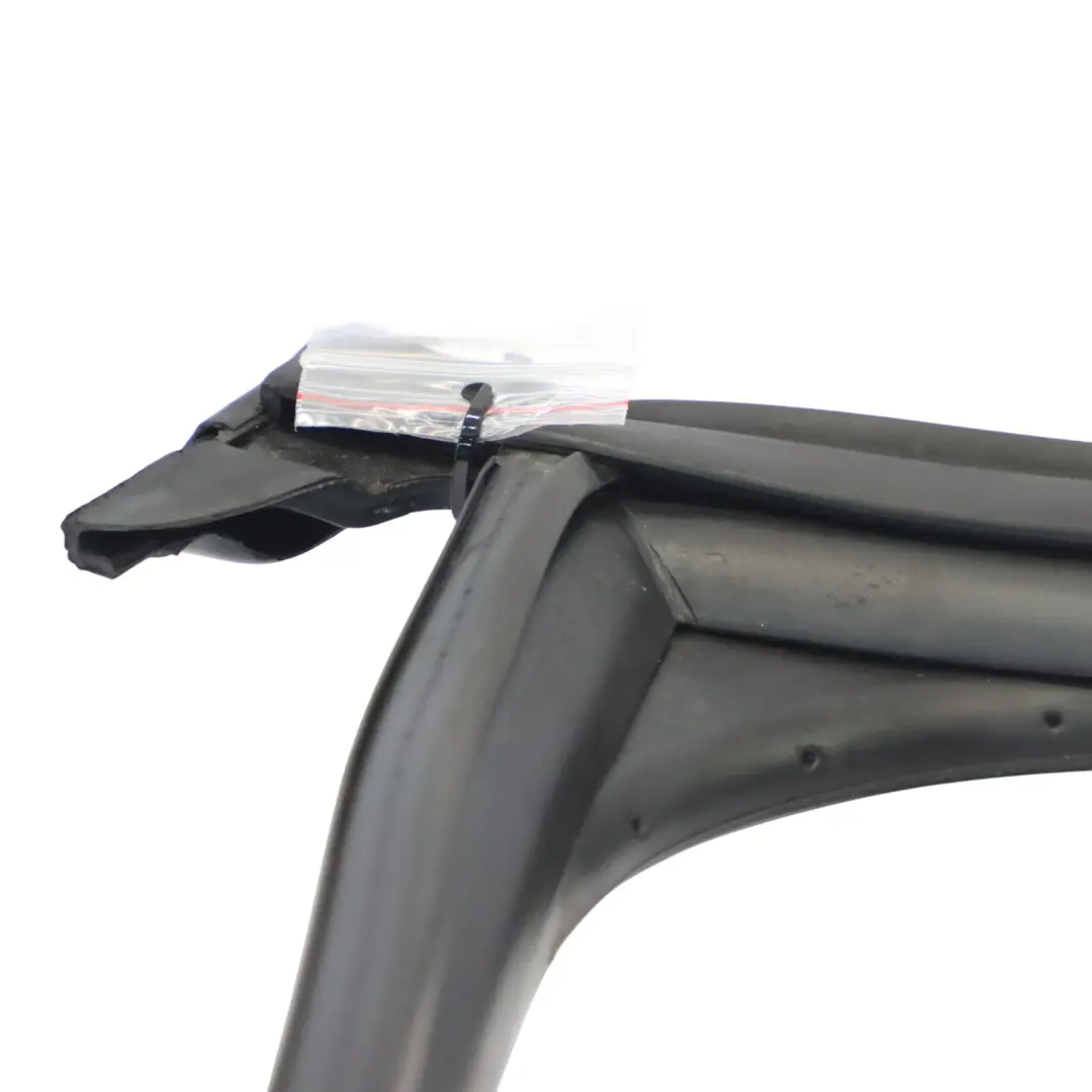 Audi A3 8V Sportback Lunotto Posteriore Guarnizione Telaio Sinistro - SKU 8V4839439C - Numero di parte 8V4839439C