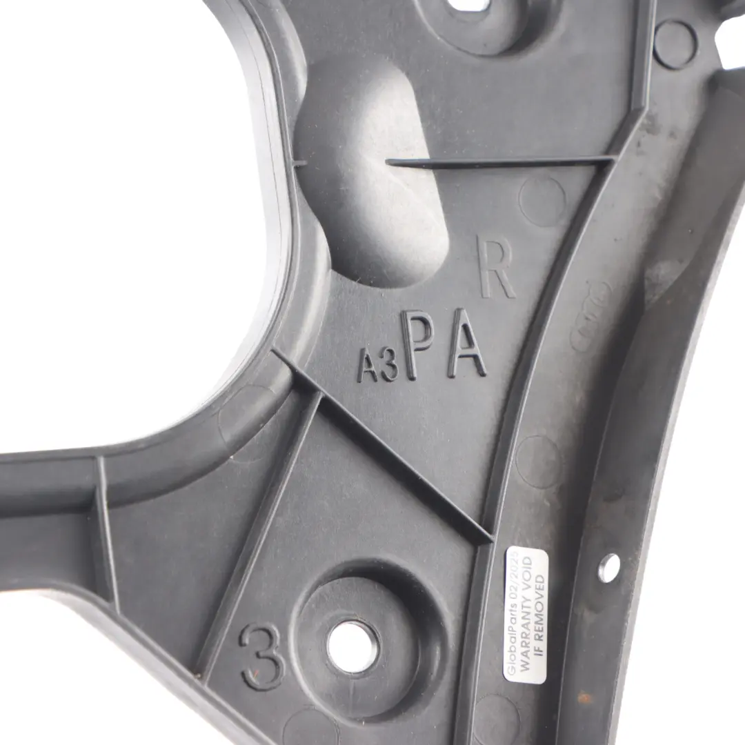 Support Fixation Pare-Chocs Arrière Droit pour Audi A3 8V Sedan à propos du numéro de pièce 8V5807378A Audi A3 8V Sedan Support Fixation Pare-Chocs Arrière Droit - SKU 8V5807378A - Numéro de pièce 8V5807378A