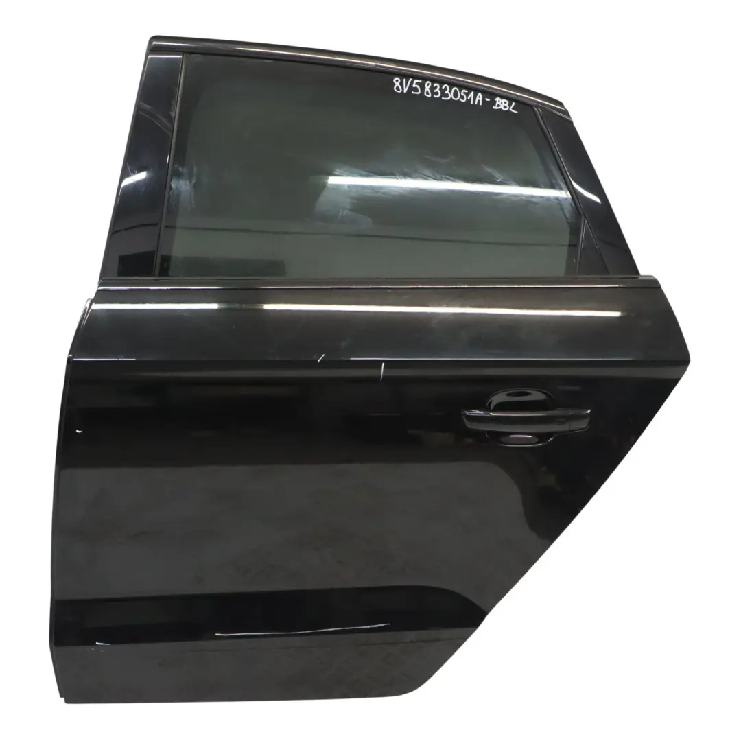 Sportback Puerta Trasera Izquierda Brilliant Black Negro - Y9B para Audi A3 8V con número de pieza 8V5833051A Audi A3 8V Sportback Puerta Trasera Izquierda Brilliant Black Negro - Y9B - SKU 8V5833051A-BBL - Número de pieza 8V5833051A
