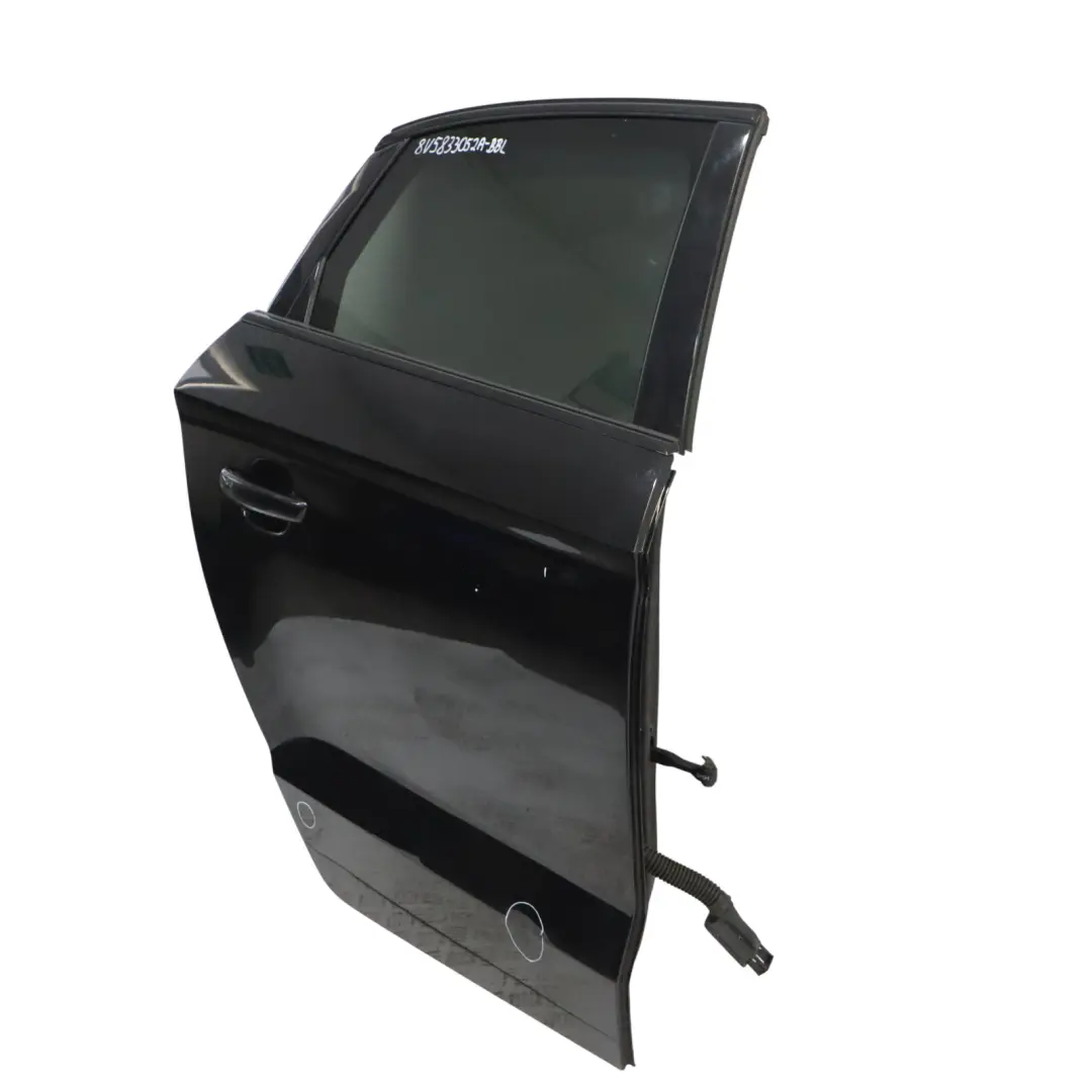 Sportback Hintere Rechte Tür Brillantschwarz Metallic - Y9B für Audi A3 8V mit Teilenummer 8V5833052A Audi A3 8V Sportback Hintere Rechte Tür Brillantschwarz Metallic - Y9B - SKU 8V5833052A-BBL - Teilenummer 8V5833052A
