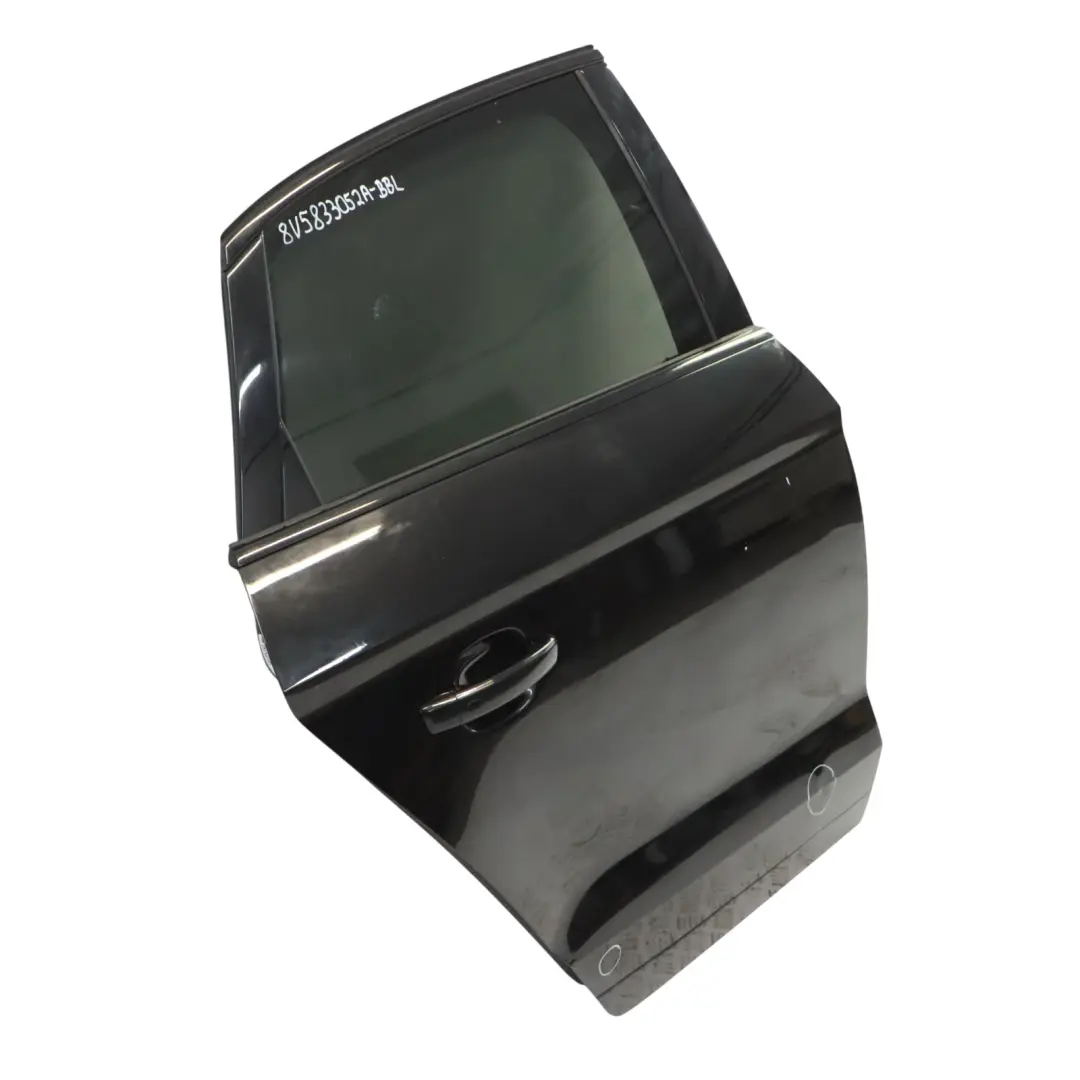 Sportback Porte Arrière Droite Brilliant Black Metallic - Y9B pour Audi A3 8V à propos du numéro de pièce 8V5833052A Audi A3 8V Sportback Porte Arrière Droite Brilliant Black Metallic - Y9B - SKU 8V5833052A-BBL - Numéro de pièce 8V5833052A