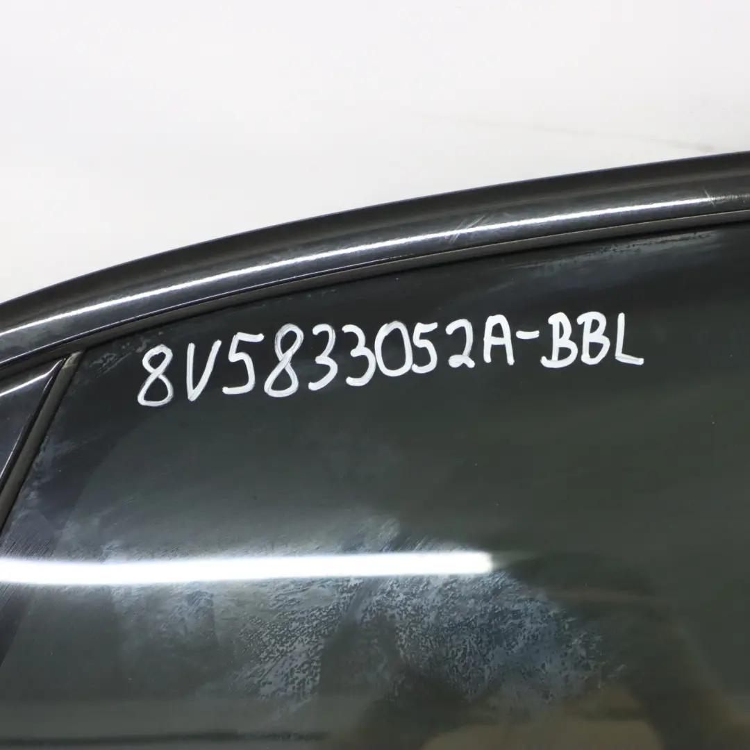 Audi A3 8V Sportback Porte Arrière Droite Brilliant Black Metallic - Y9B - SKU 8V5833052A-BBL - Numéro de pièce 8V5833052A