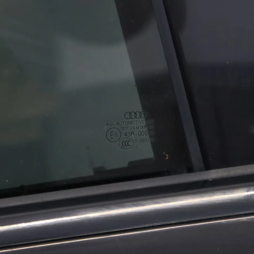 Sportback Porta Posteriore Destra Brilliant Black Nero - Y9B per Audi A3 8V con numero di parte 8V5833052A Audi A3 8V Sportback Porta Posteriore Destra Brilliant Black Nero - Y9B - SKU 8V5833052A-BBL - Numero di parte 8V5833052A