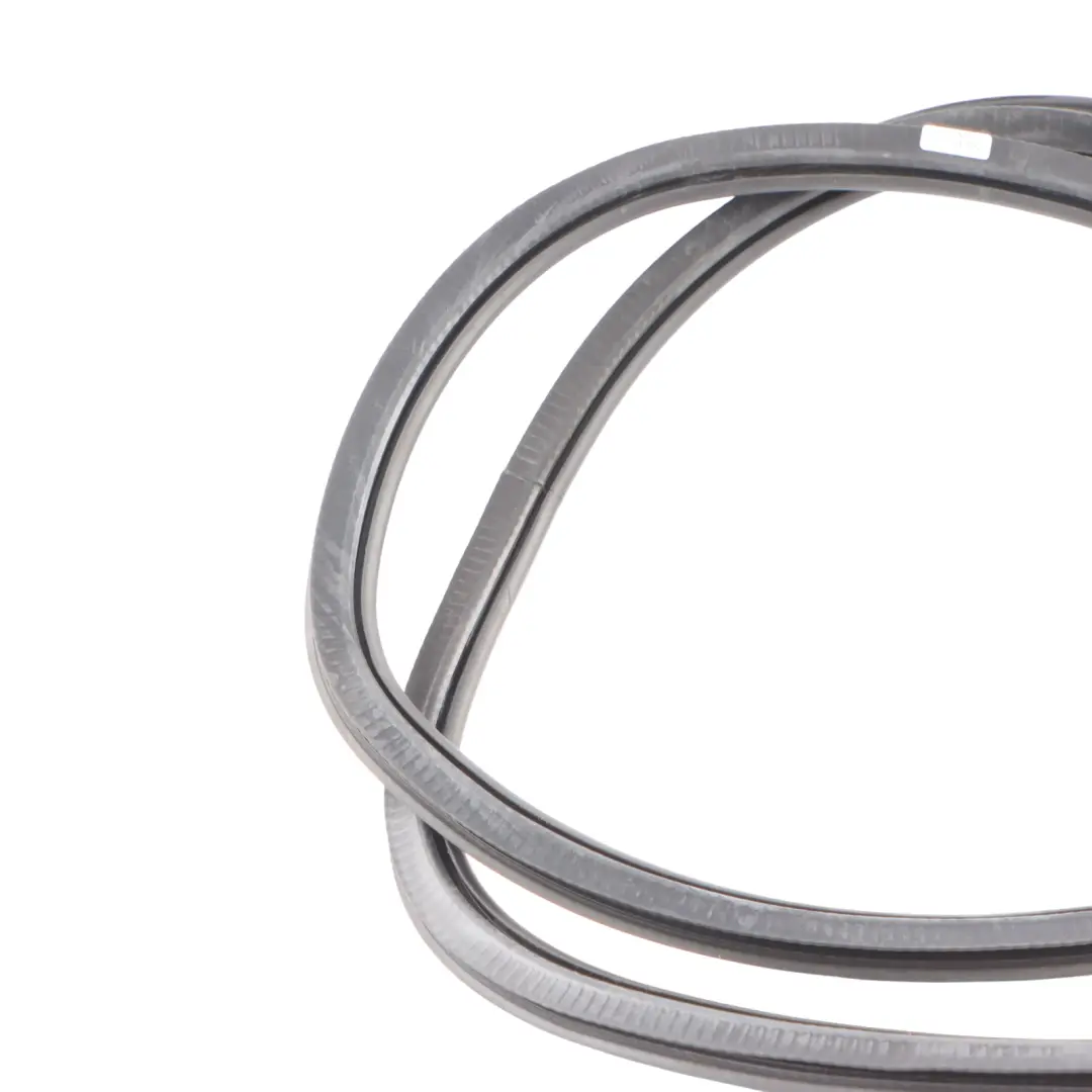 Guarnizione Porta Posteriore Sinistra Destra Interna Gomma per Audi A3 8V con numero di parte 8V5833721A Audi A3 8V Guarnizione Porta Posteriore Sinistra Destra Interna Gomma - SKU 8V5833721A - Numero di parte 8V5833721A