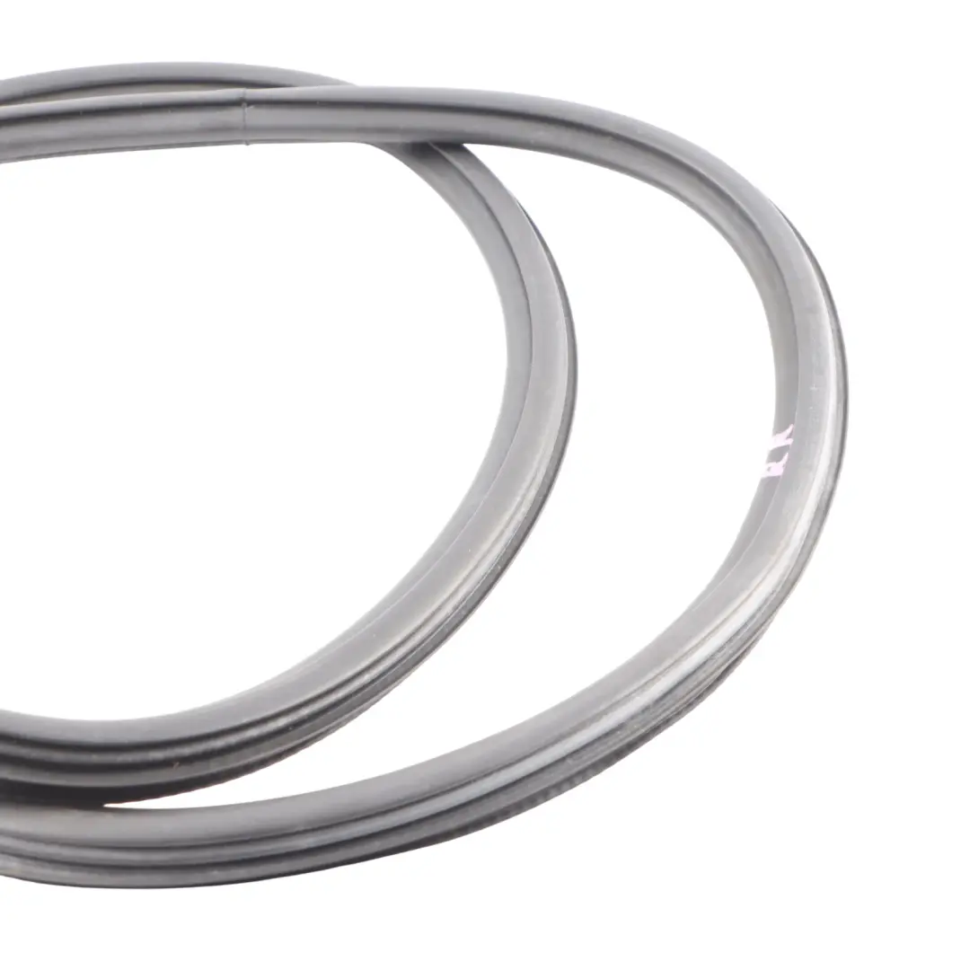 Sello Puerta Trasera Izquierda Derecha Junta Goma Interior para Audi A3 8V con número de pieza 8V5833721A Audi A3 8V Sello Puerta Trasera Izquierda Derecha Junta Goma Interior - SKU 8V5833721A - Número de pieza 8V5833721A