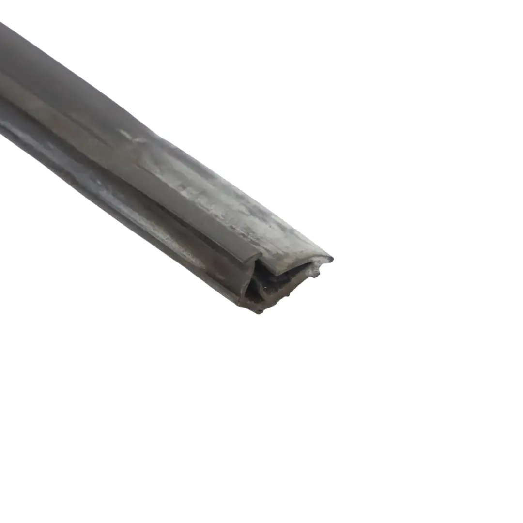 Audi A3 8V Vordere Tür Fenster Glas Führung Schiene Dichtung Rechts - SKU 8V5837432 - Teilenummer 8V5837432