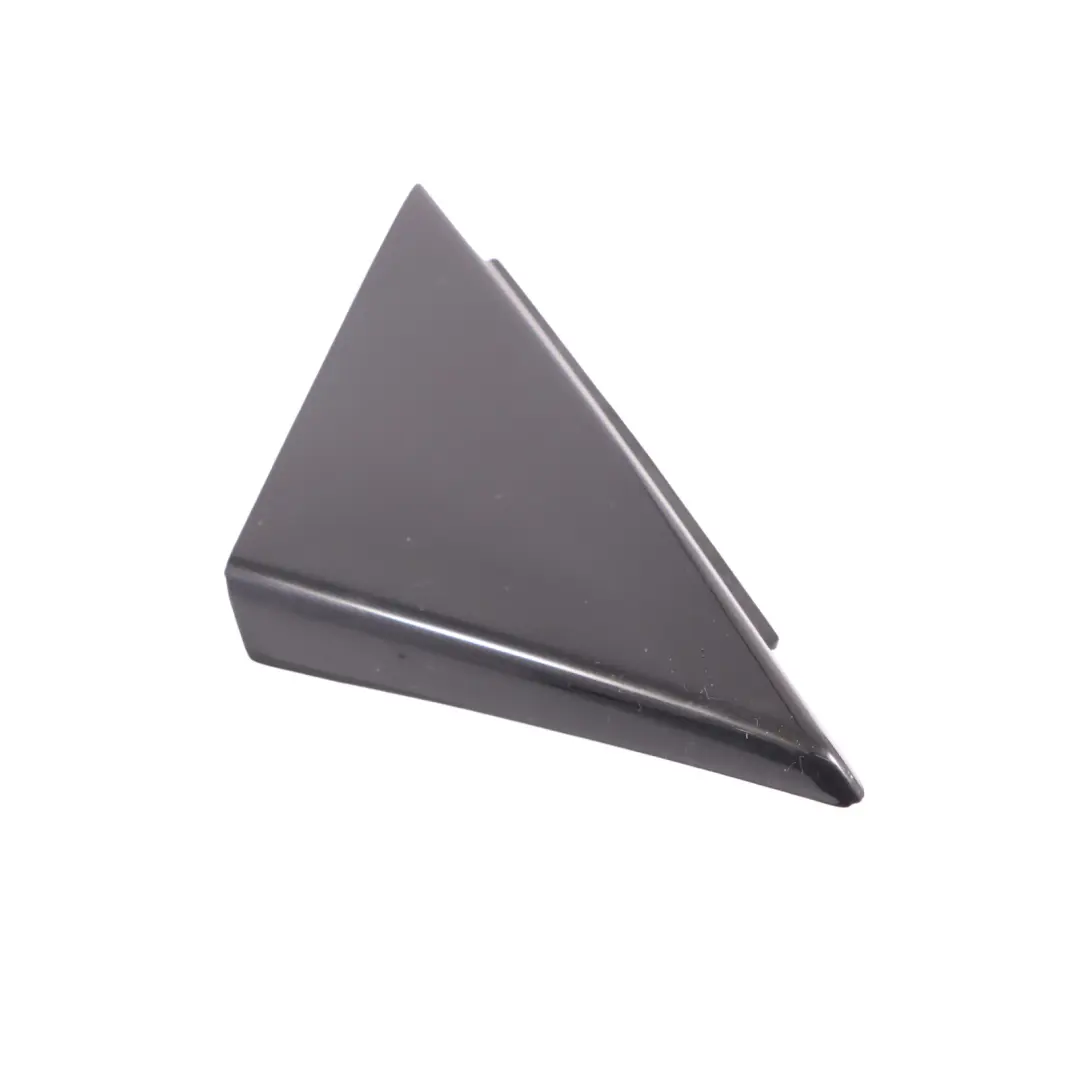 Garniture Protection Triangulaire Porte Avant Gauche Noir Audi A3 8V - SKU 8V5837637 - Numéro de pièce 8V5837637