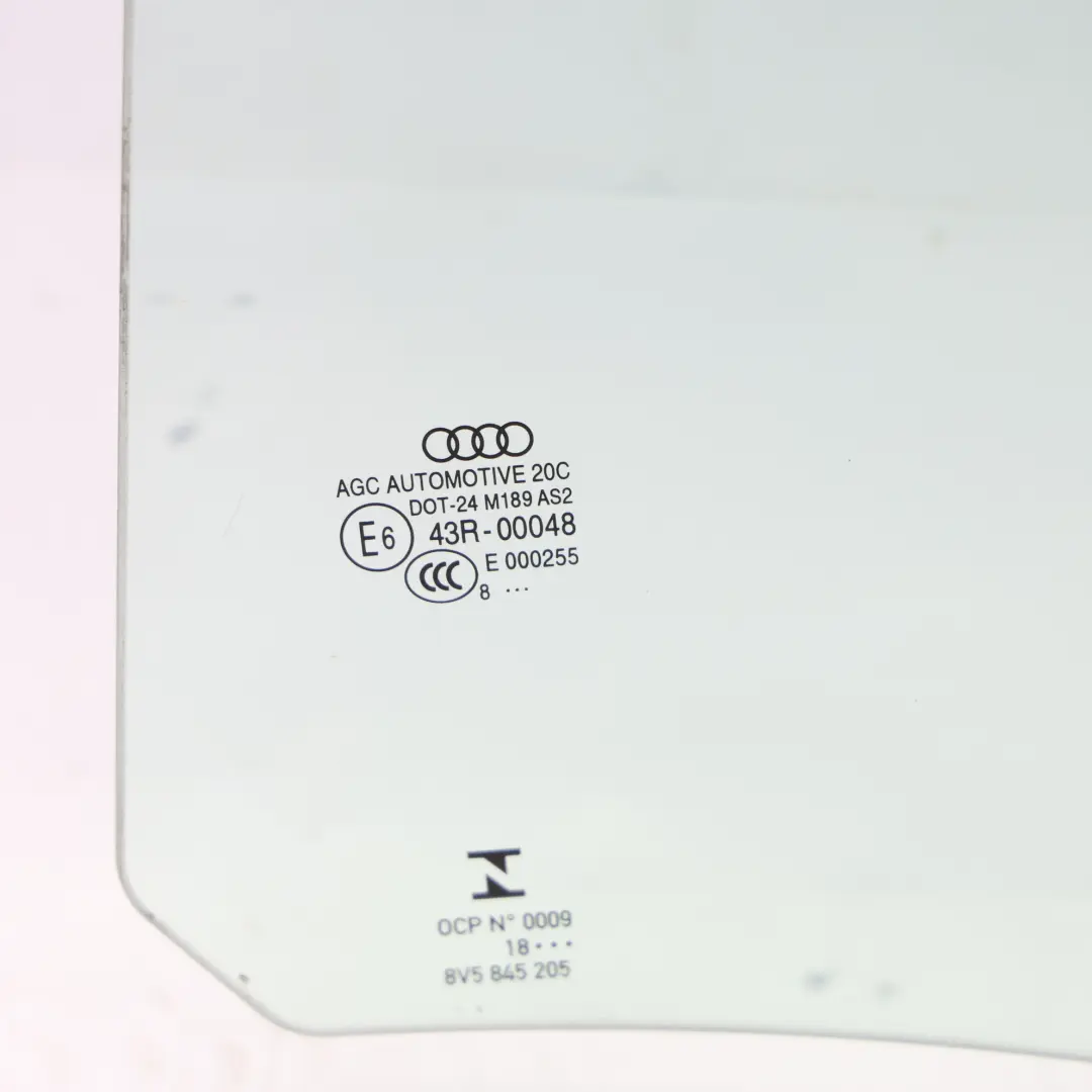 Vetro Laterale Posteriore AS2 Sinistro per Audi A3 8V con numero di parte 8V5845205 Audi A3 8V Vetro Laterale Posteriore AS2 Sinistro - SKU 8V5845205 - Numero di parte 8V5845205