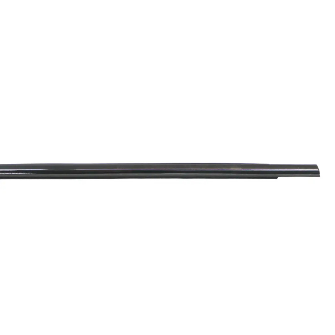 Audi A3 8V Guarnizione Anteriore Striscia Meteo Trim Destra - SKU 8V5853284 - Numero di parte 8V5853284