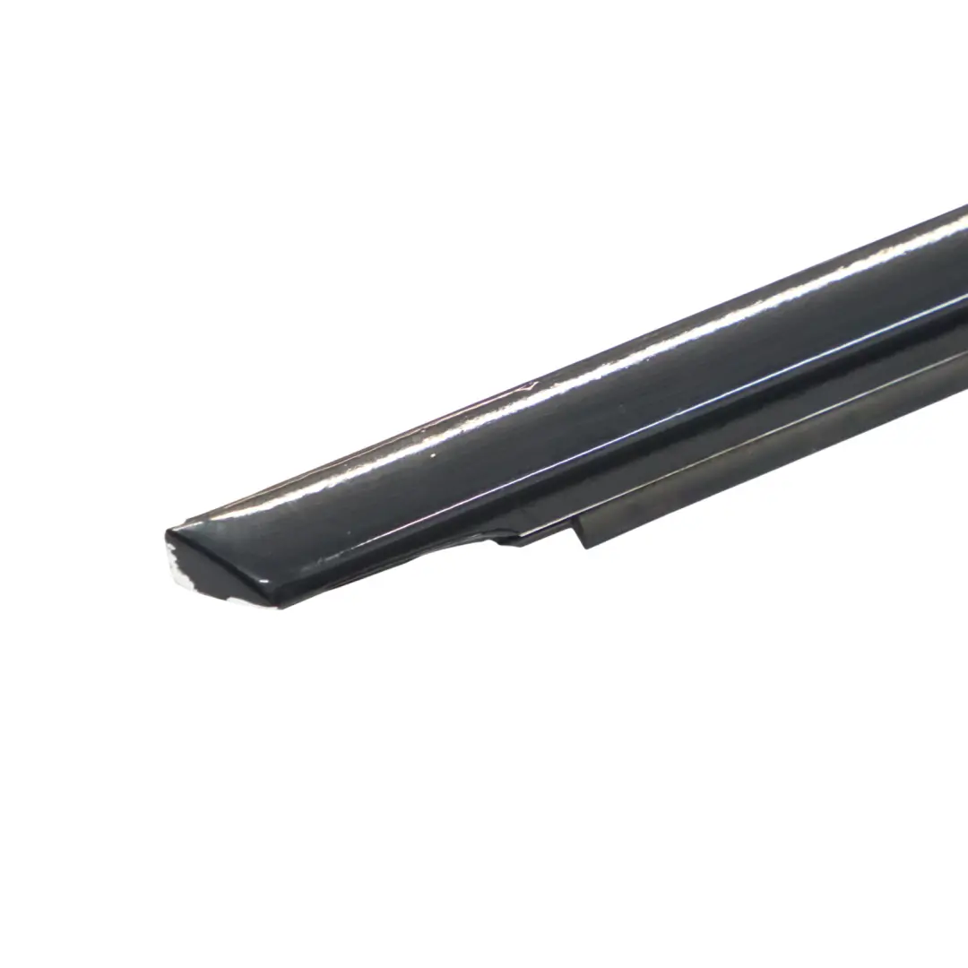 Audi A3 8V Junta Delantera Burlete Moldura Derecha - SKU 8V5853284 - Número de pieza 8V5853284
