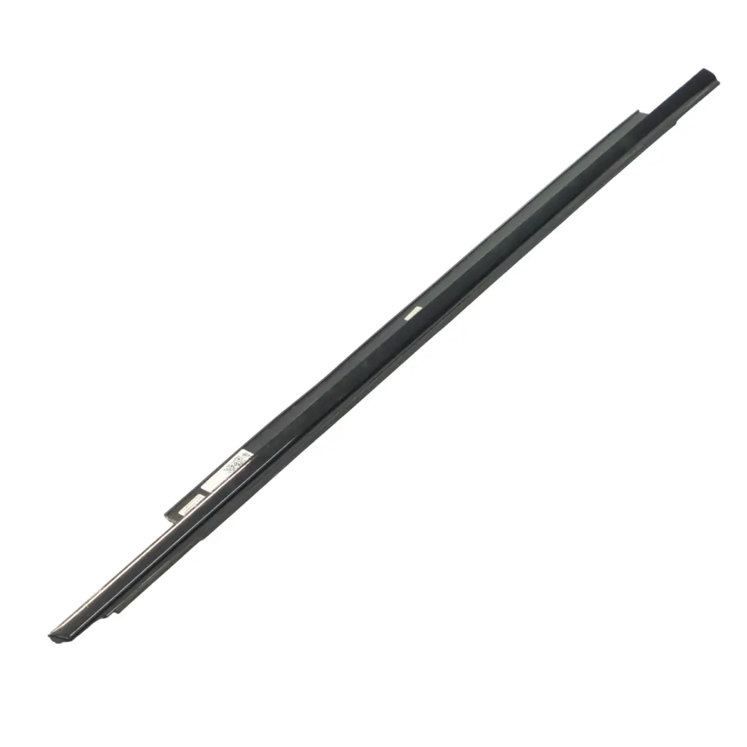 Audi A3 8V Joint D'Étanchéité Avant Garniture Joint Droite - SKU 8V5853284 - Numéro de pièce 8V5853284