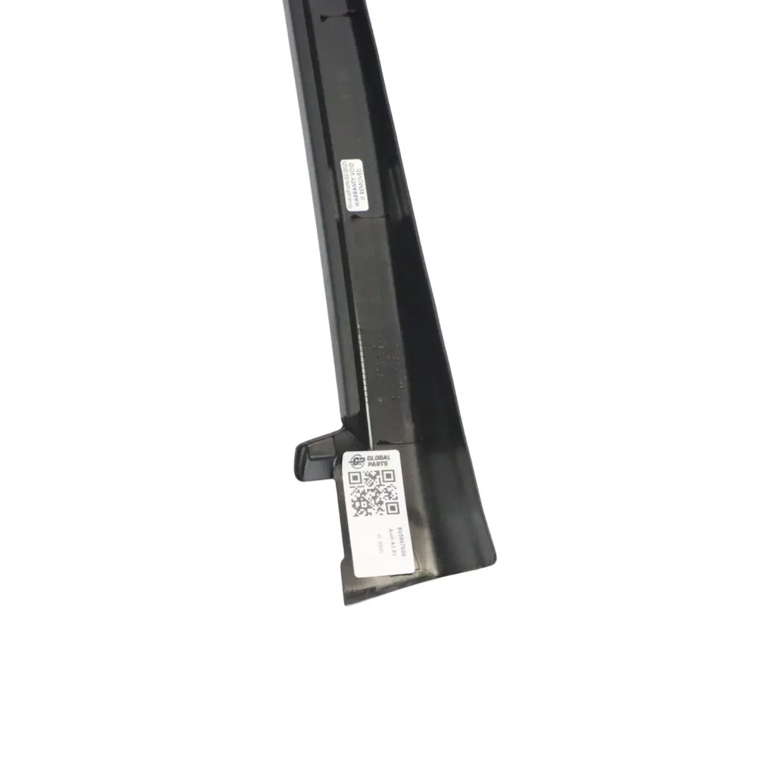 Cubreventanas Puerta Delantera Izquierda para Audi A3 8V Berlina Marco con número de pieza 8V5867609 Audi A3 8V Berlina Marco Cubreventanas Puerta Delantera Izquierda - SKU 8V5867609 - Número de pieza 8V5867609