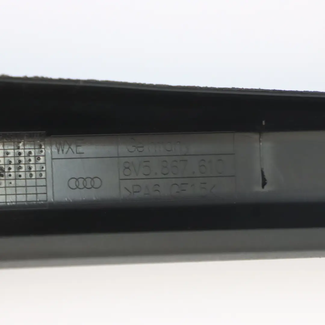 Telaio Del Finestrino Anteriore Guida Guida Trim Destra per Audi A3 8V con numero di parte 8V5867610 Audi A3 8V Telaio Del Finestrino Anteriore Guida Guida Trim Destra - SKU 8V5867610 - Numero di parte 8V5867610