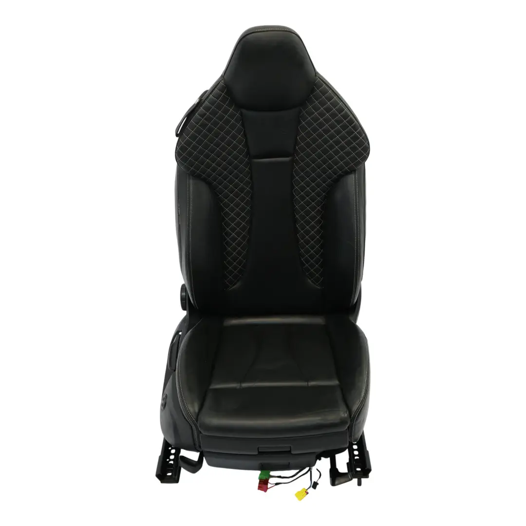 Puerta Asiento Delantero Derecho Calefactable Cuero Negro para Audi A3 S3 8V Cabrio 3 con número de pieza 8V7881806P Audi A3 S3 8V Cabrio 3 Puerta Asiento Delantero Derecho Calefactable Cuero Negro - SKU 8V7881806P-1 - Número de pieza 8V7881806P