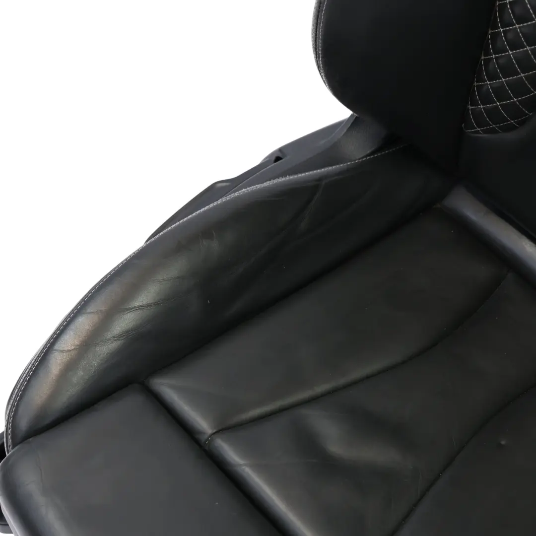 Puerta Asiento Delantero Derecho Calefactable Cuero Negro para Audi A3 S3 8V Cabrio 3 con número de pieza 8V7881806P Audi A3 S3 8V Cabrio 3 Puerta Asiento Delantero Derecho Calefactable Cuero Negro - SKU 8V7881806P-1 - Número de pieza 8V7881806P