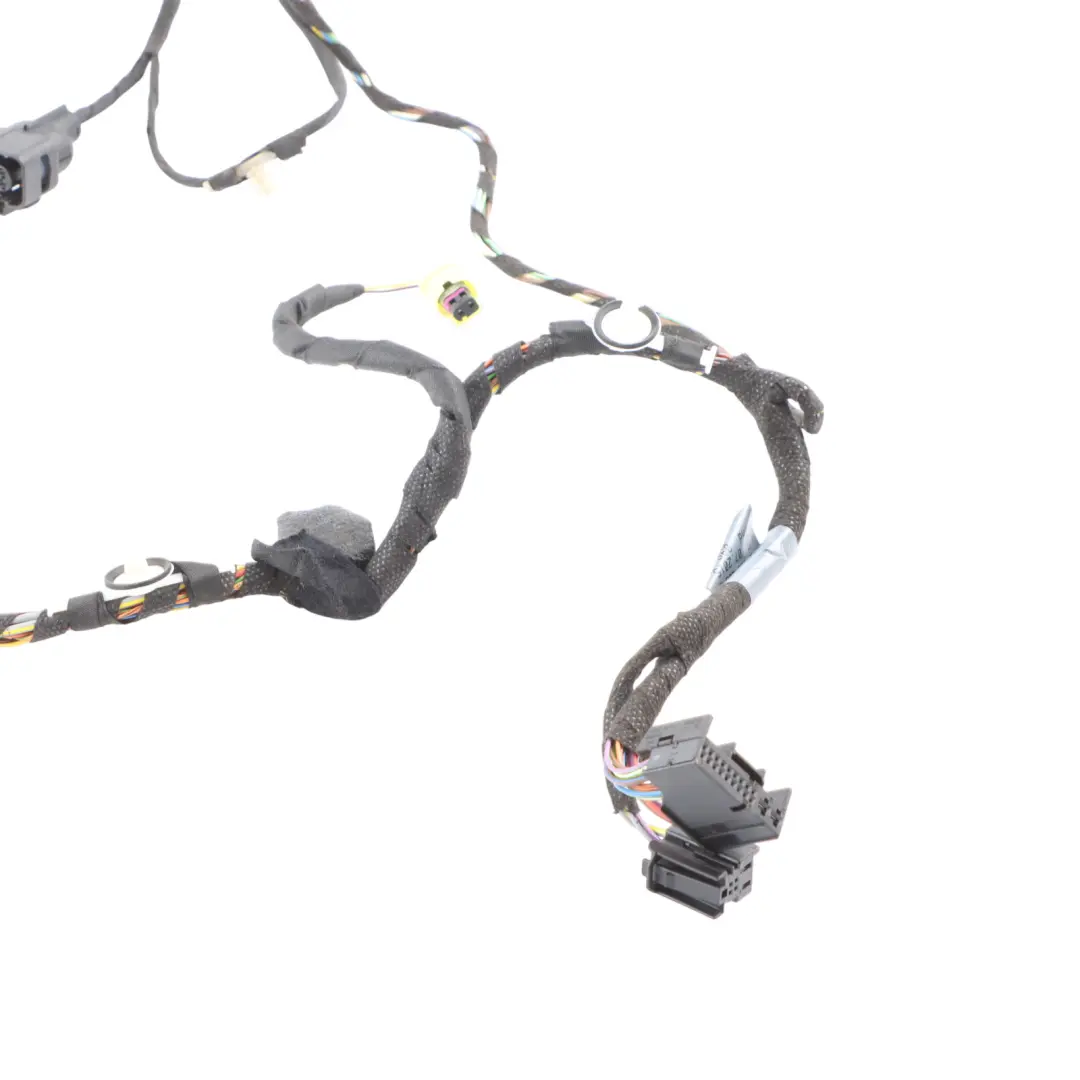 Front Right Door O/S Wiring Harness Carrier to Audi S3 8V with Part number 8V7971029 Audi S3 8V Front Right Door O/S Wiring Harness Carrier - SKU 8V7971029 - Part number 8V7971029