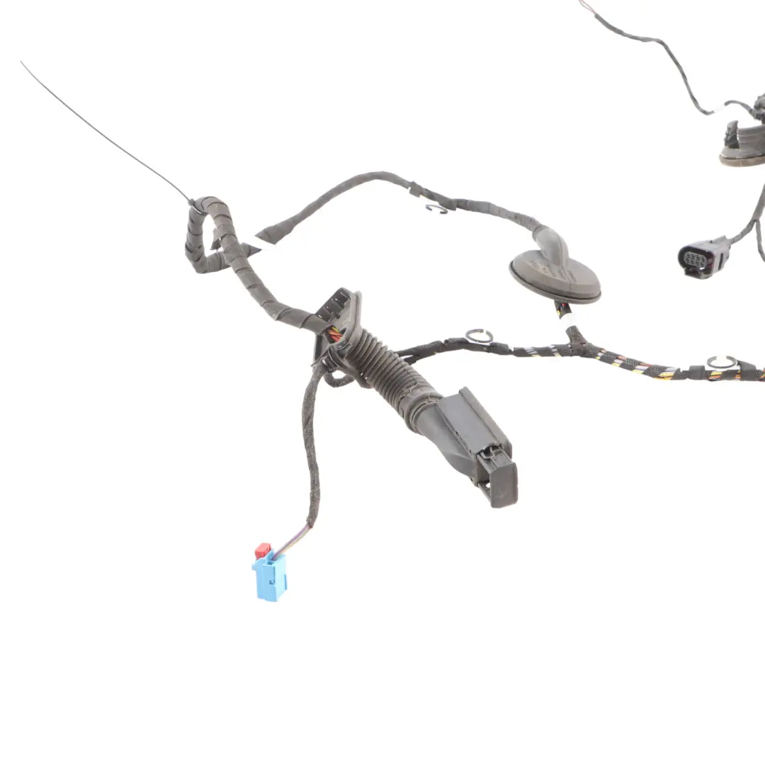 Front Right Door O/S Wiring Harness Carrier to Audi S3 8V with Part number 8V7971029 Audi S3 8V Front Right Door O/S Wiring Harness Carrier - SKU 8V7971029 - Part number 8V7971029