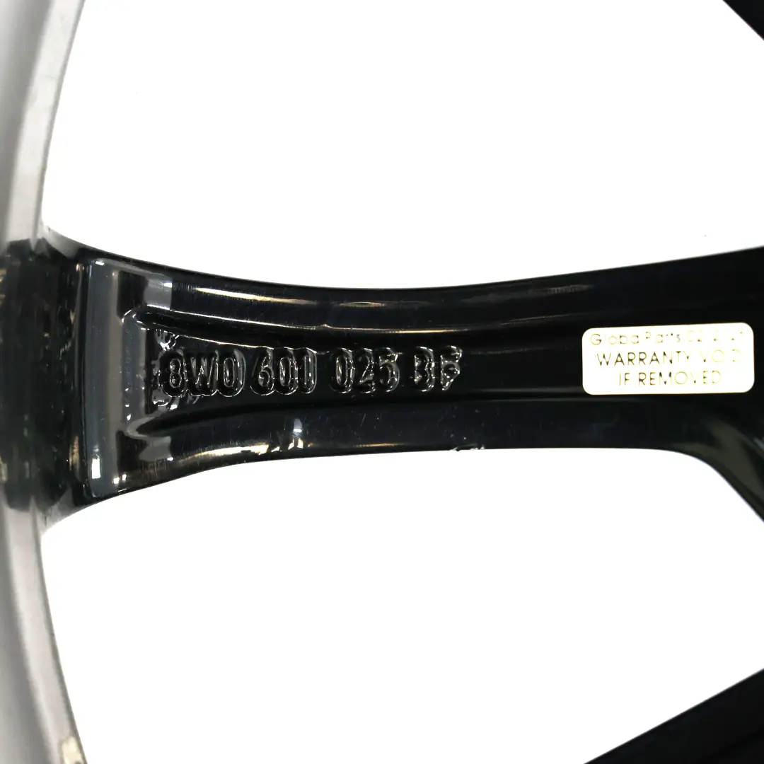 Nero Cerchio Lega 19" 8.5J ET:40 per Audi A4 S4 8W B9 con numero di parte 8W0601025BF Audi A4 S4 8W B9 Nero Cerchio Lega 19" 8.5J ET:40 - SKU 8W0601025BF-2 - Numero di parte 8W0601025BF