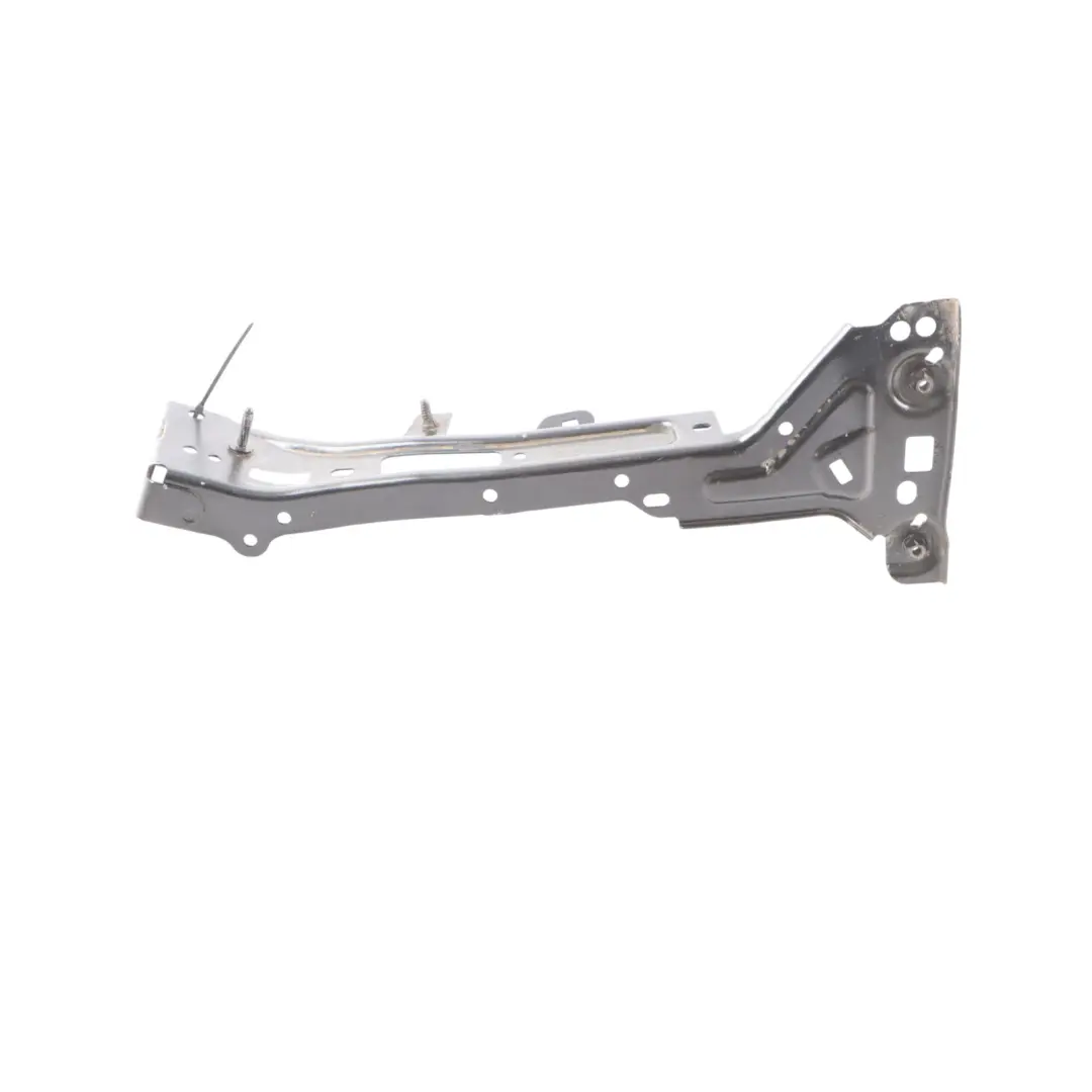 Front Wing Fender Mount Right O/S Bracket Support to Audi A4 S4 B9 with Part number 8W0821136C Audi A4 S4 B9 Front Wing Fender Mount Right O/S Bracket Support - SKU 8W0821136C - Part number 8W0821136C