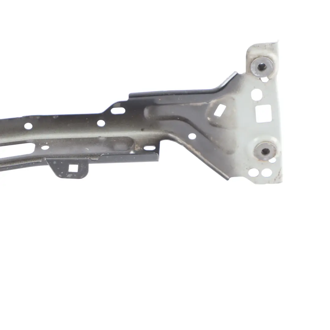 Front Wing Fender Mount Right O/S Bracket Support to Audi A4 S4 B9 with Part number 8W0821136C Audi A4 S4 B9 Front Wing Fender Mount Right O/S Bracket Support - SKU 8W0821136C - Part number 8W0821136C