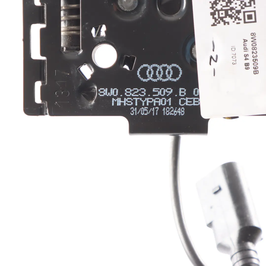 Verrouillage Capot Audi A4 B9 A5 F5 Mécanisme avant pour à propos du numéro de pièce 8W0823509B Verrouillage Capot Audi A4 B9 A5 F5 Mécanisme avant - SKU 8W0823509B - Numéro de pièce 8W0823509B