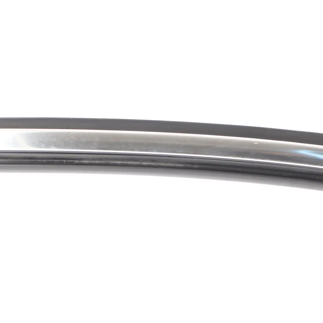 Audi A4 B9 Ramka Uszczelka Szyby Drzwi Przód Lewo C - SKU 8W0837431 - Numer Części 8W0837431