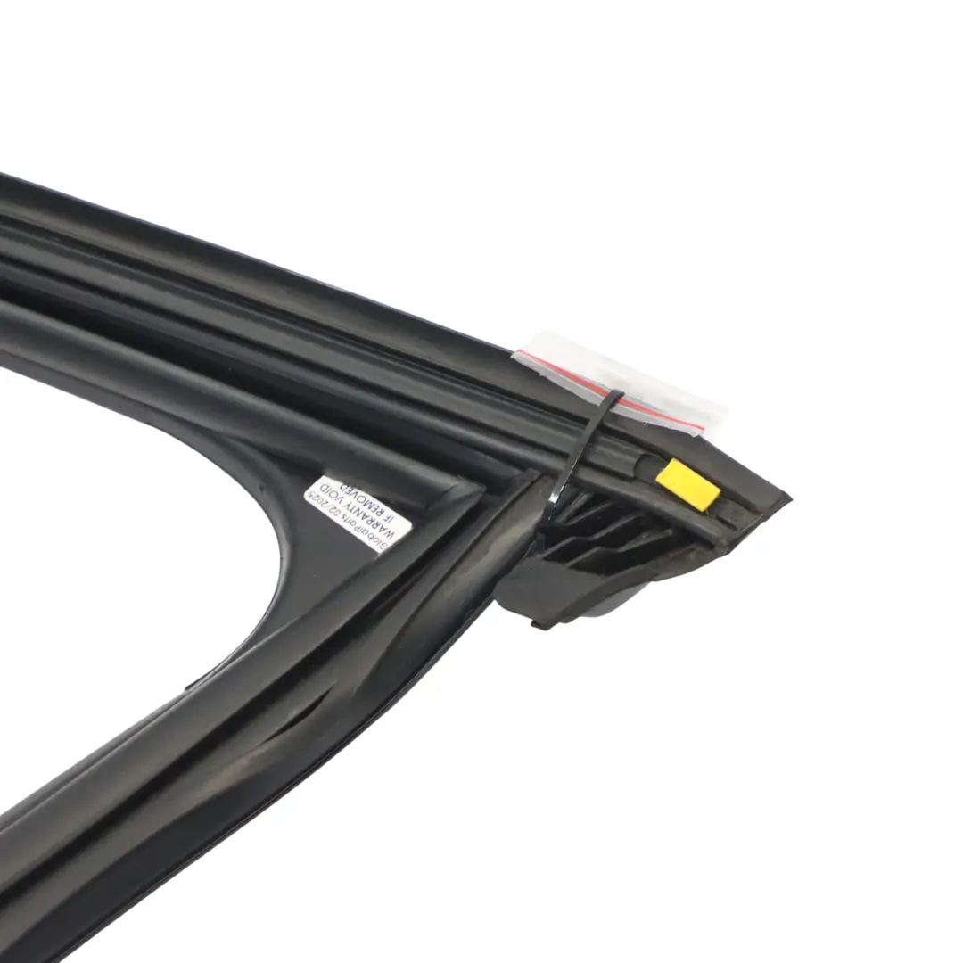 Canal Sellado Guía Ventana Puerta Delantera Izquierda para Audi A4 B9 con número de pieza 8W0837431D Audi A4 B9 Canal Sellado Guía Ventana Puerta Delantera Izquierda - SKU 8W0837431D - Número de pieza 8W0837431D