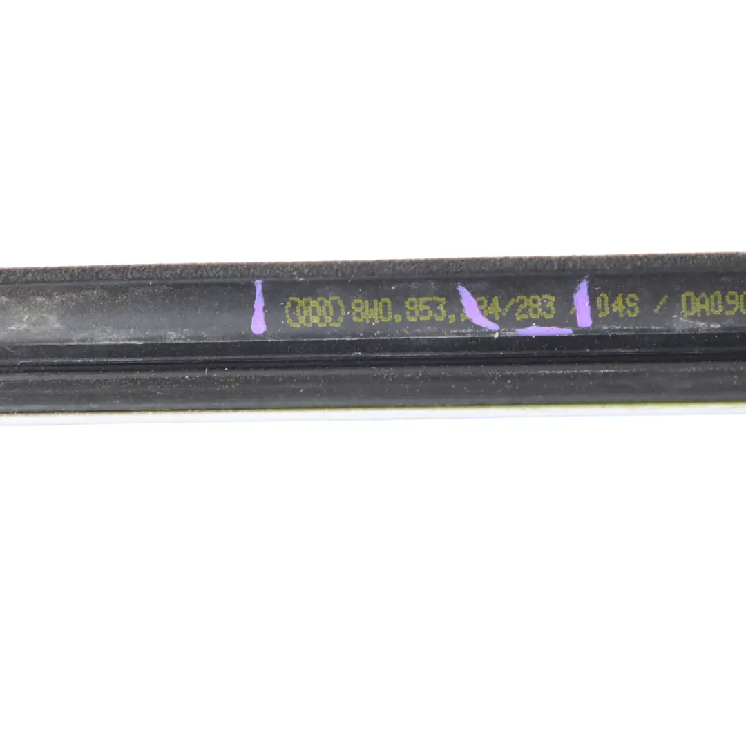 Joint Fenêtre Porte Avant Garniture Chromée Moulding pour Audi A4 B9 à propos du numéro de pièce 8W0853283E Audi A4 B9 Joint Fenêtre Porte Avant Garniture Chromée Moulding - SKU 8W0853283E - Numéro de pièce 8W0853283E