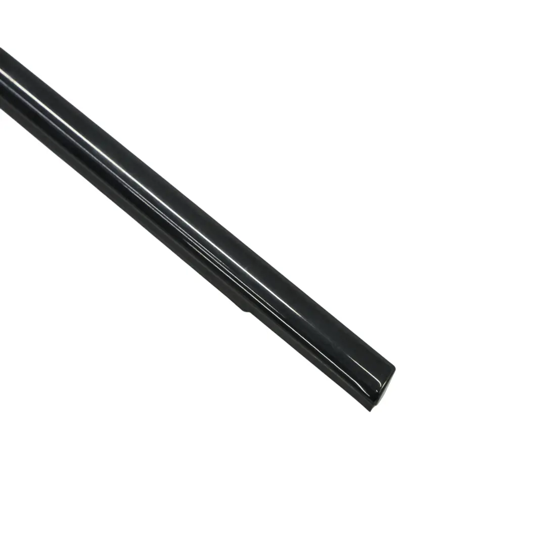 Audi A4 B9 Listwa Ozdobna Uszczelka Drzwi Przednia Prawa - SKU 8W0853284E-1 - Numer Części 8W0853284E