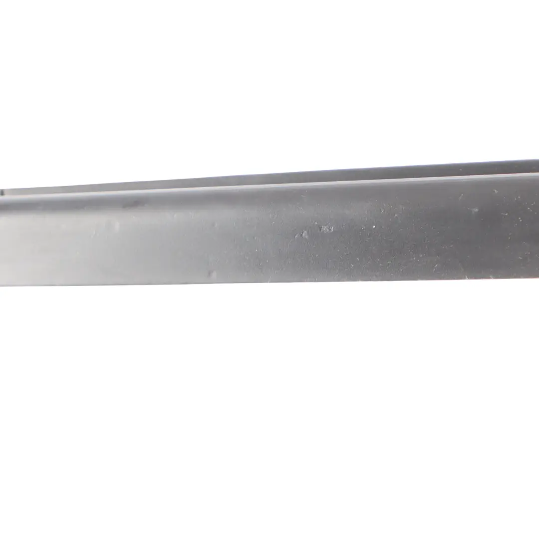 Modanatura Gocciolatoio Parabrezza Anteriore Destro per Audi A4 S4 B9 con numero di parte 8W0854328C Audi A4 S4 B9 Modanatura Gocciolatoio Parabrezza Anteriore Destro - SKU 8W0854328C - Numero di parte 8W0854328C