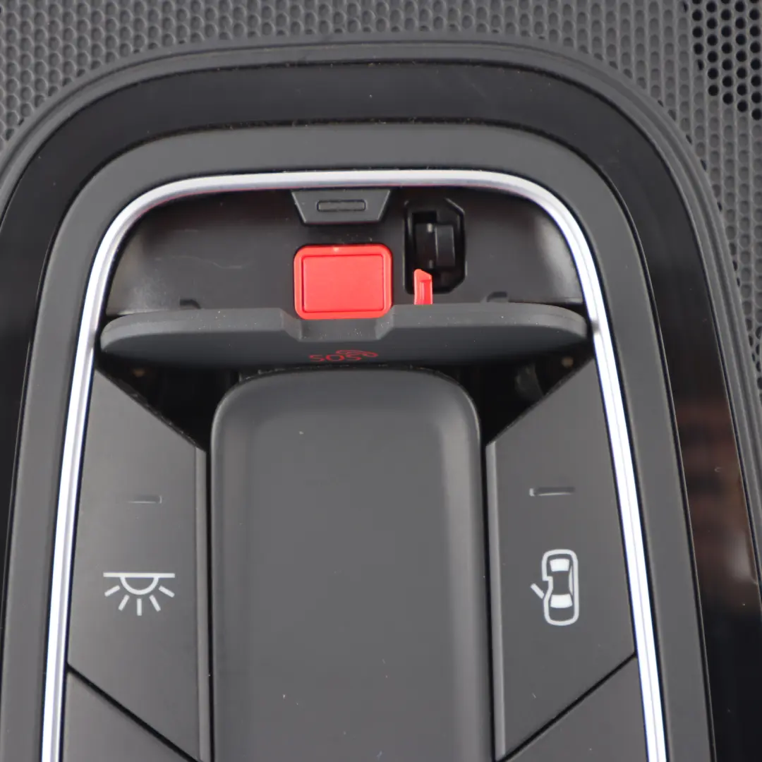 Interior Panel Techo Negro Luz De Lectura Trasera para Audi S4 B9 con número de pieza 8W0947135BQ Audi S4 B9 Interior Panel Techo Negro Luz De Lectura Trasera - SKU 8W0947135BQ - Número de pieza 8W0947135BQ