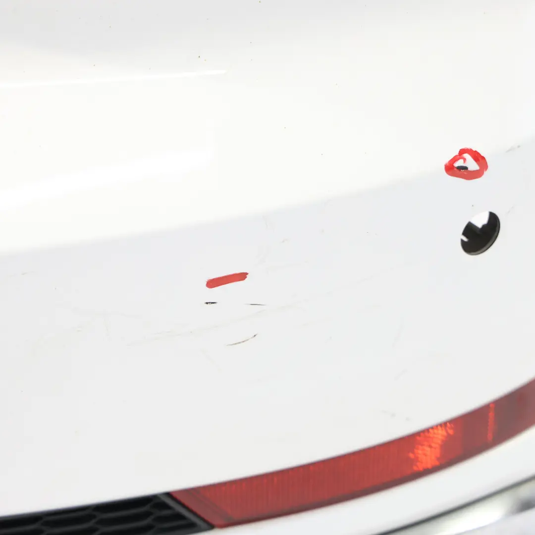 Tylny Zderzak Panel Ibis White Biały - Y9C do Audi S4 B9 o numerze 8W5807067D Audi S4 B9 Tylny Zderzak Panel Ibis White Biały - Y9C - SKU 8W5807067D-IWH - Numer Części 8W5807067D