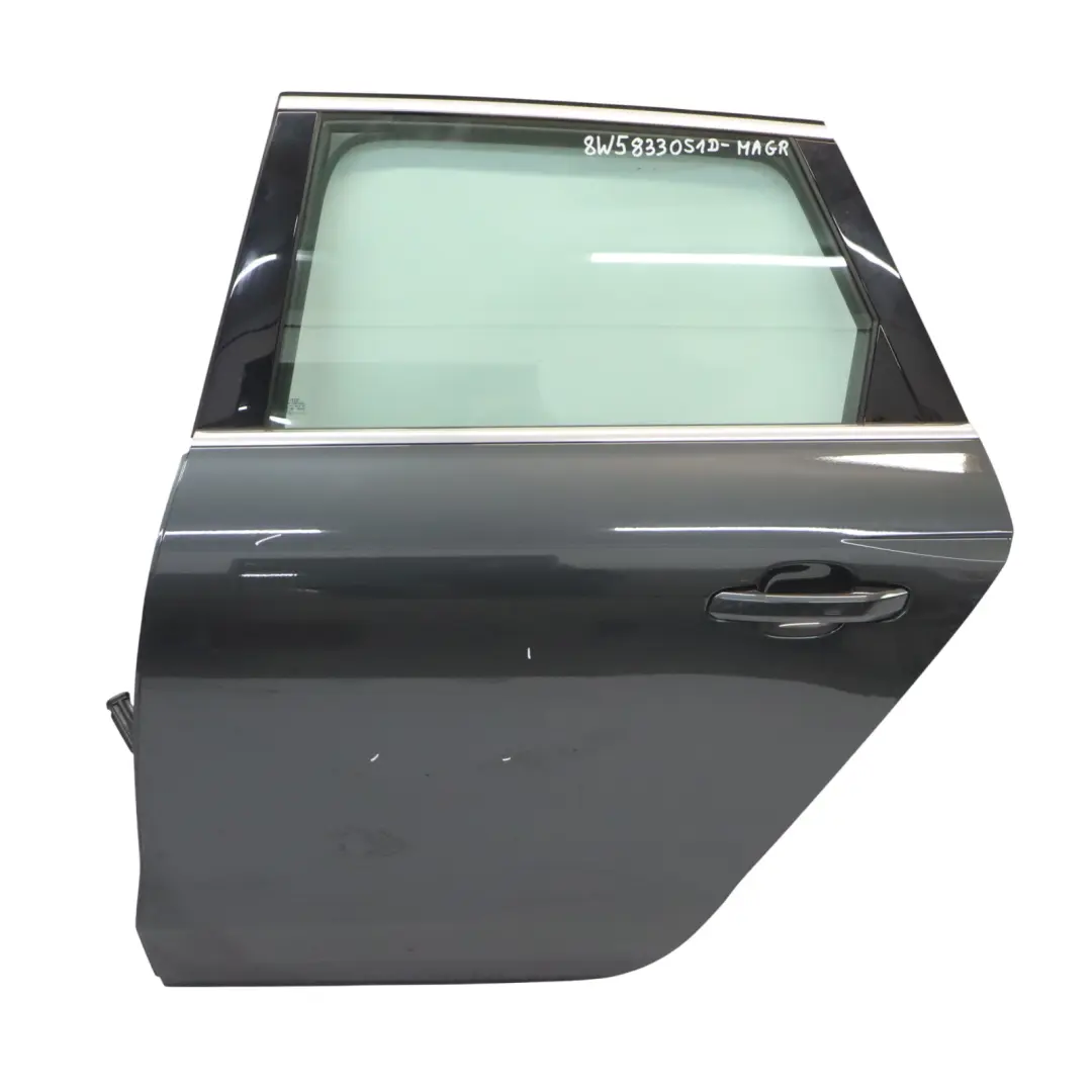 Puerta Trasera Izquierda Manhattan Gris Metallic - X7L para Audi A4 B9 Avant con número de pieza 8W5833051D Audi A4 B9 Avant Puerta Trasera Izquierda Manhattan Gris Metallic - X7L - SKU 8W5833051D-MAGR - Número de pieza 8W5833051D