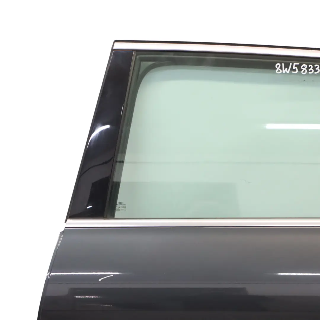 Audi A4 B9 Avant Porta Posteriore Sinistra Manhattan Grey Metallic - X7L - SKU 8W5833051D-MAGR - Numero di parte 8W5833051D