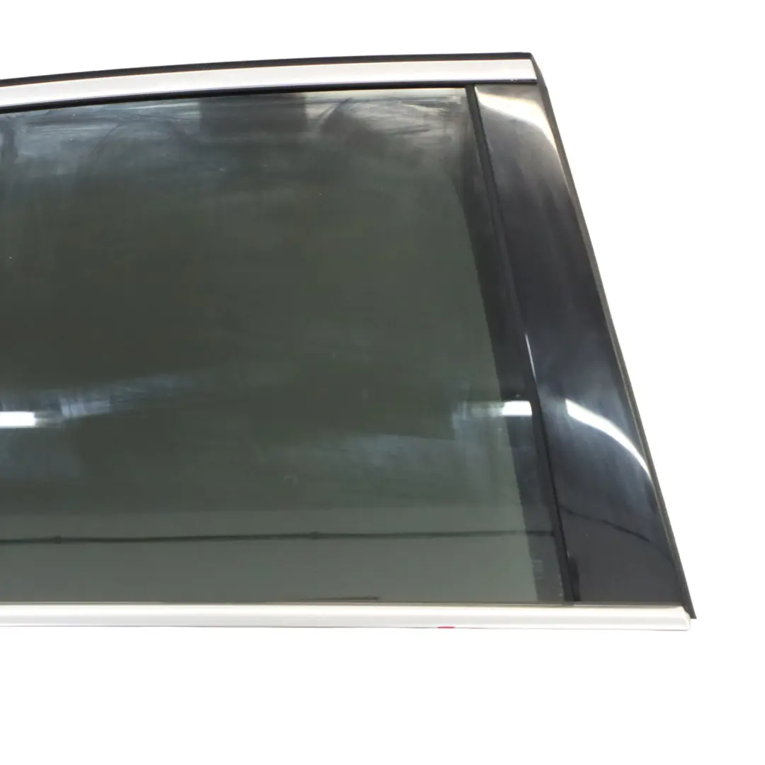 Door Right O/S Ibis White - Y9C to Audi A4 S4 B9 Saloon Rear with Part number 8W5833052C Audi A4 S4 B9 Saloon Rear Door Right O/S Ibis White - Y9C - SKU 8W5833052C-IWH - Part number 8W5833052C