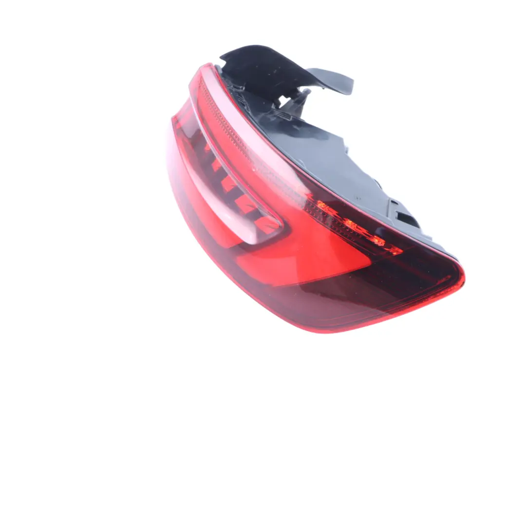 Tail Light Lamp Side Panel Rear Right O/S Taillight to Audi A4 B9 with Part number 8W5945092G Audi A4 B9 Tail Light Lamp Side Panel Rear Right O/S Taillight - SKU 8W5945092G - Part number 8W5945092G