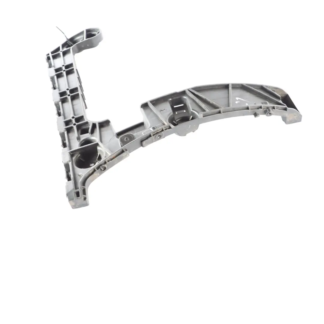 Hintere Stoßstangenhalterung Links Führung für Audi A4 B9 Avant mit Teilenummer 8W9807453 Audi A4 B9 Avant Hintere Stoßstangenhalterung Links Führung - SKU 8W9807453 - Teilenummer 8W9807453