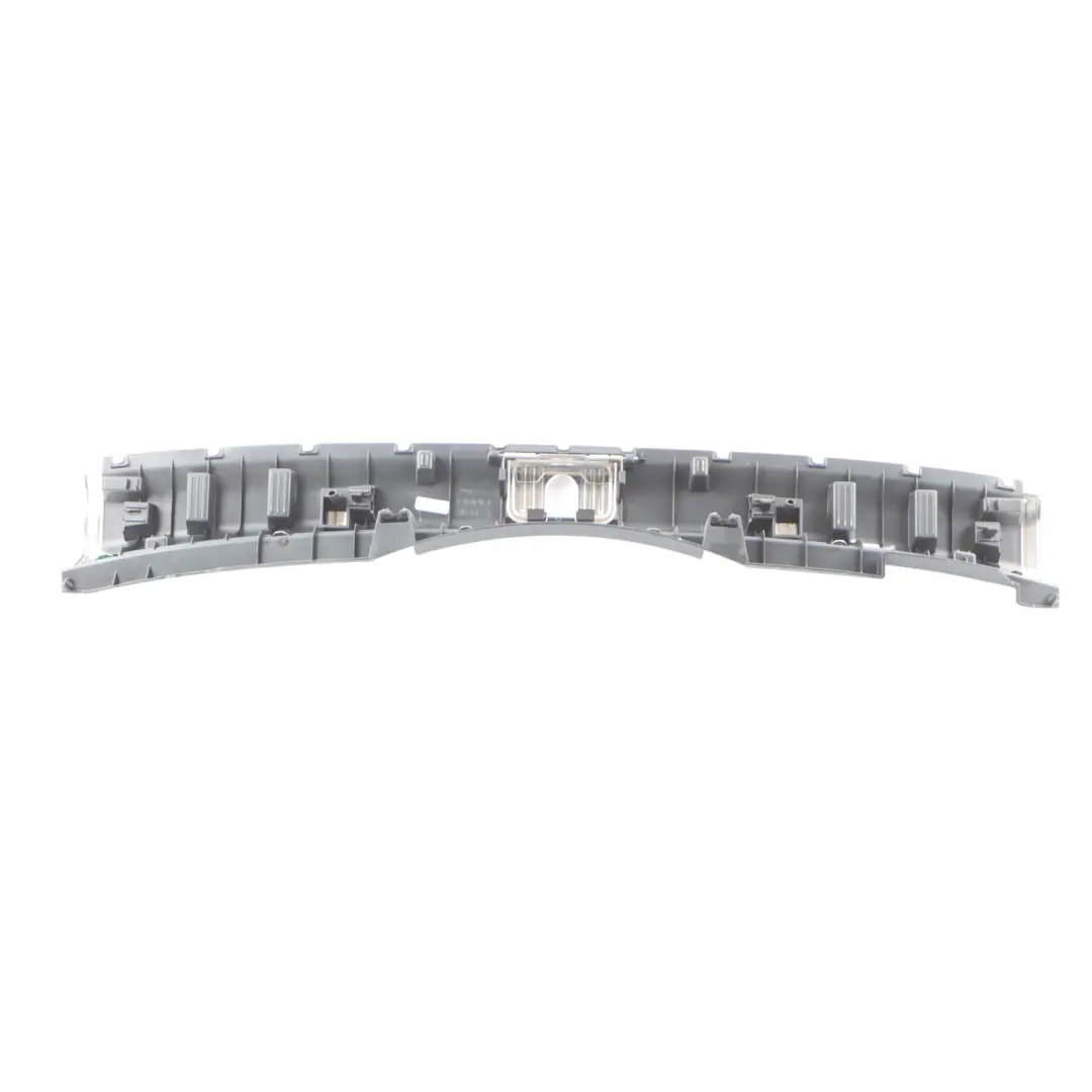 Panel Embellecedor Cromado Para Cerradura De Maletero para Audi A4 B9 Avant con número de pieza 8W9864513 Audi A4 B9 Avant Panel Embellecedor Cromado Para Cerradura De Maletero - SKU 8W9864513 - Número de pieza 8W9864513