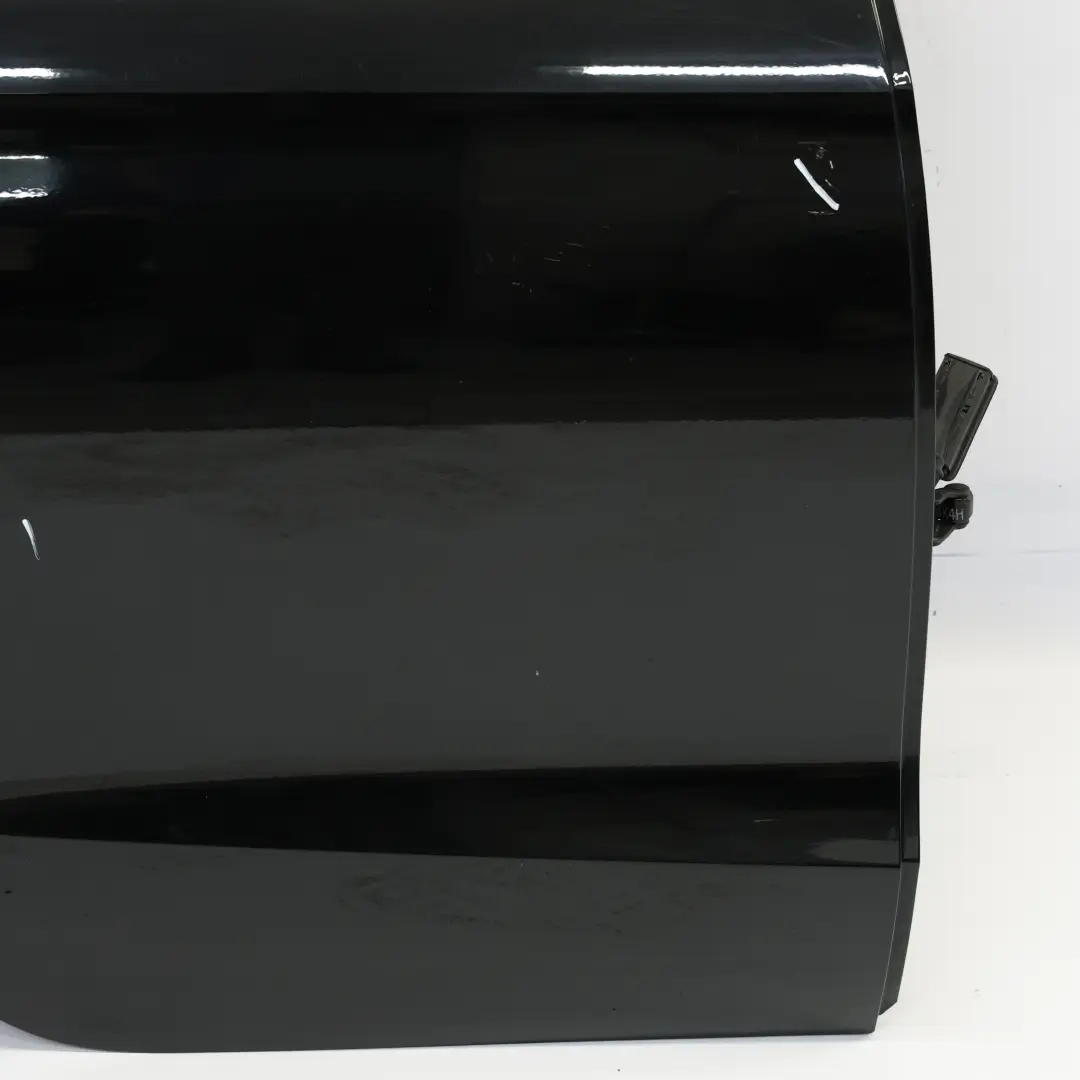 Drzwi Tylne Prawe Brilliant Black Czarny Metalik - Y9B do Audi A1 8X o numerze 8X4833052B Audi A1 8X Drzwi Tylne Prawe Brilliant Black Czarny Metalik - Y9B - SKU 8X4833052B-BBL - Numer Części 8X4833052B