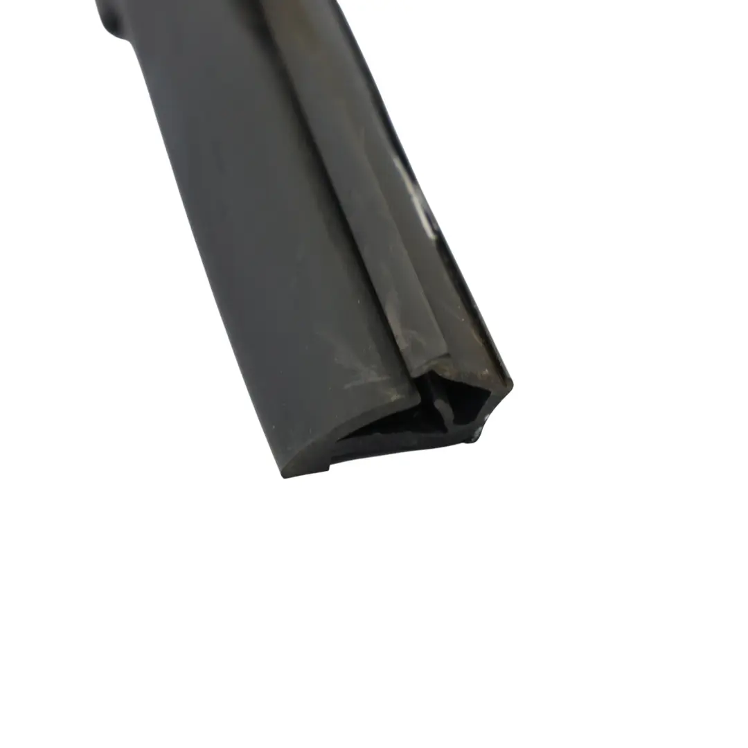 Sportback Joint De Rail De Guidage Lunette Arrière Droit pour Audi A1 8X à propos du numéro de pièce 8X4839440E Audi A1 8X Sportback Joint De Rail De Guidage Lunette Arrière Droit - SKU 8X4839440E - Numéro de pièce 8X4839440E