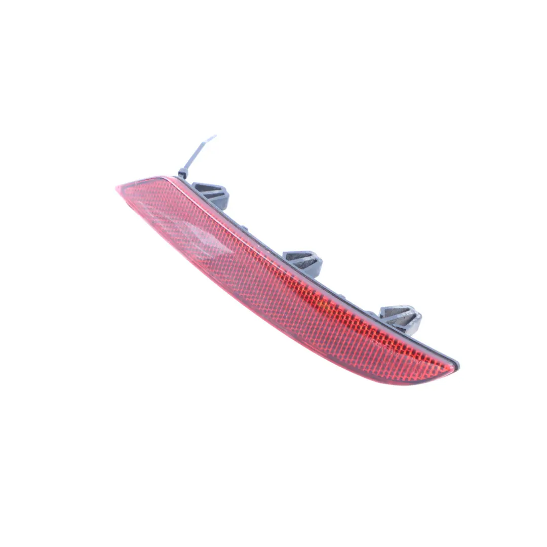 Heck Stoßstange Licht Reflektor Zierleiste Links für Audi A1 8X mit Teilenummer 8XA945105 Audi A1 8X Heck Stoßstange Licht Reflektor Zierleiste Links - SKU 8XA945105 - Teilenummer 8XA945105