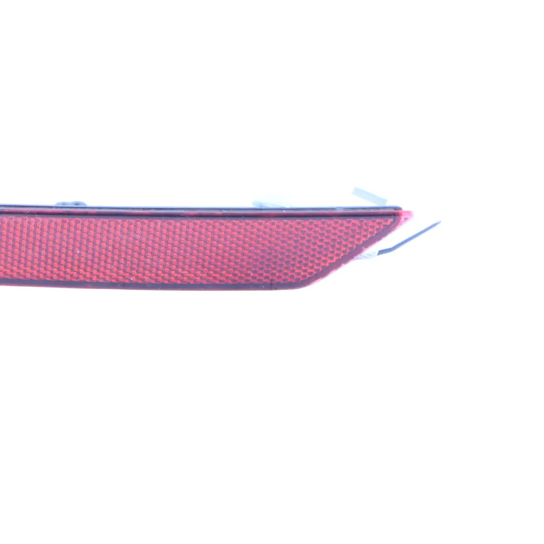 Rifletore Paraurti Posteriore Sinistro per Audi A1 8X con numero di parte 8XA945105 Audi A1 8X Rifletore Paraurti Posteriore Sinistro - SKU 8XA945105 - Numero di parte 8XA945105