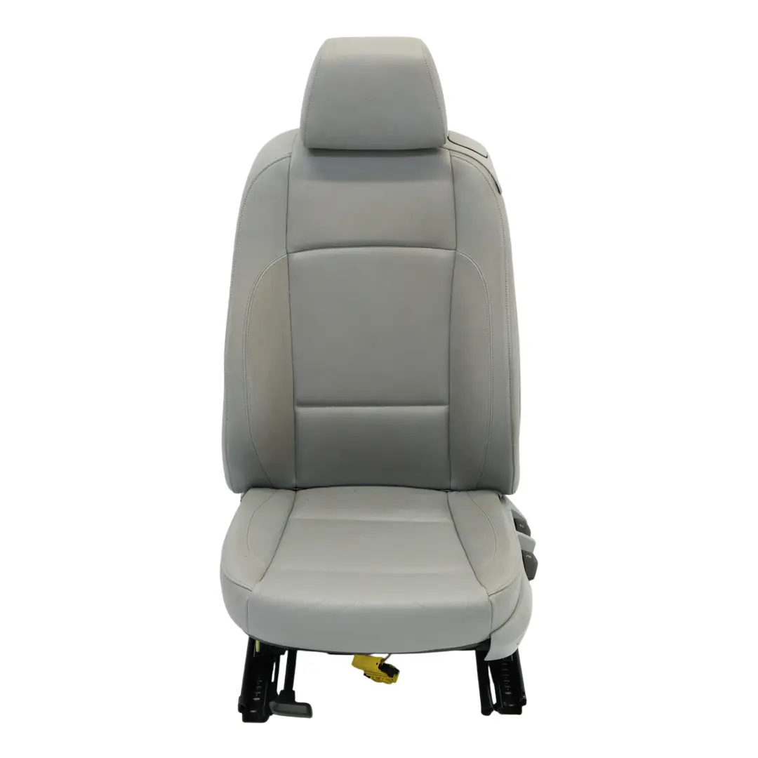 Fotel Przedni Lewy Przód Skóra Boston Alaska Szary do BMW E81 o numerze 9124523 BMW E81 Fotel Przedni Lewy Przód Skóra Boston Alaska Szary - SKU 9124523-1 - Numer Części 9124523