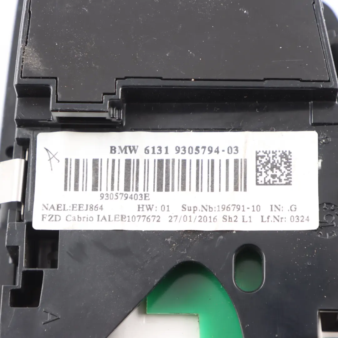 BMW F23 F33 F83 M4 Interrupteur Panneau D'Éclairage Central Toit Noir - SKU 9305794 - Numéro de pièce 9305794