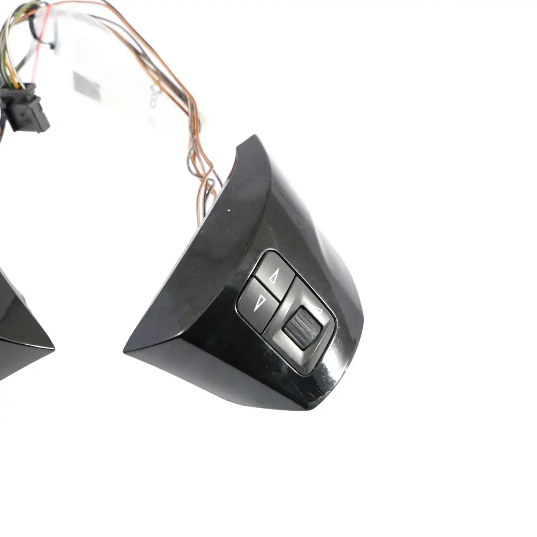 Multifunción Control Interruptor Botón Set 13222331 para Opel Corsa D Volante con número de pieza 93189052 Opel Corsa D Volante Multifunción Control Interruptor Botón Set 13222331 - SKU 93189052 - Número de pieza 93189052