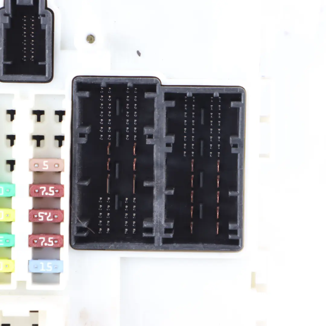 Body Comfort Control Unit DDE Module ECU to BMW E60 with Part number 9348358 BMW E60 Body Comfort Control Unit DDE Module ECU - SKU 9348358 - Part number 9348358