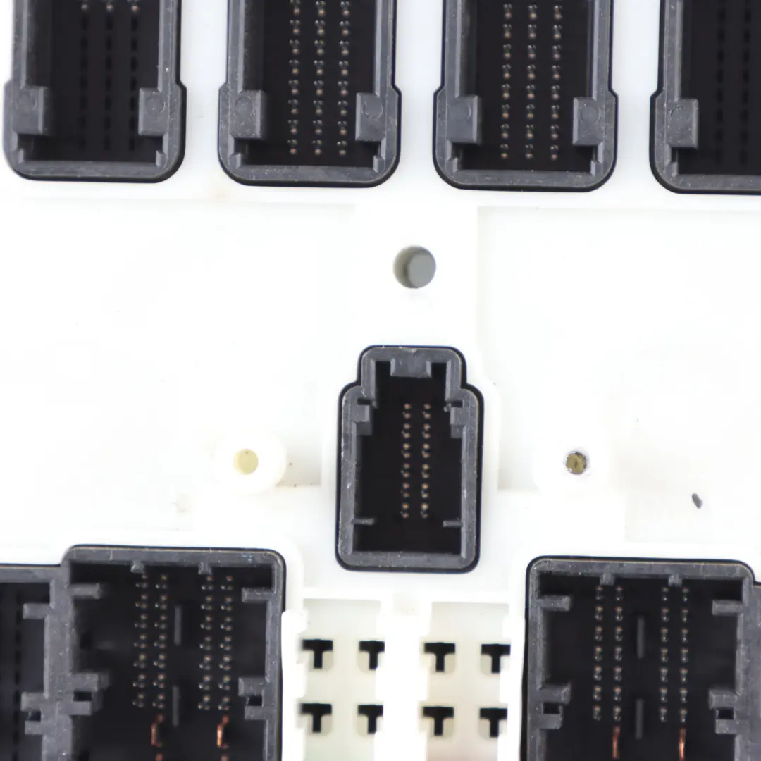 Unidad De Control De Confort De Carrocería DDE ECU para BMW E60 con número de pieza 9348358 BMW E60 Unidad De Control De Confort De Carrocería DDE ECU - SKU 9348358 - Número de pieza 9348358