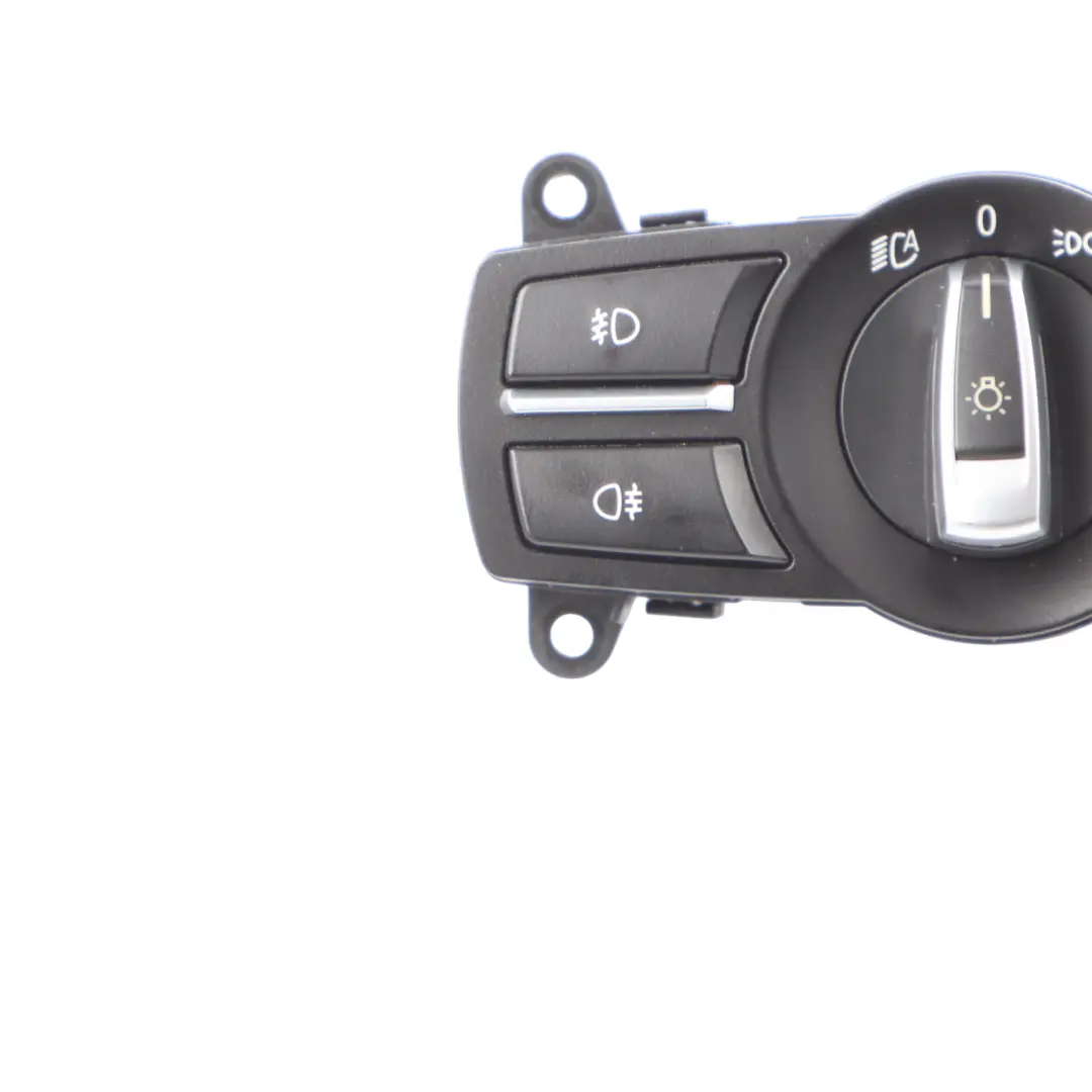Headlight Control BMW F07 GT F10 F11 F25 X3 F26 X4 Light Element Switch to with Part number 9390287 Headlight Control BMW F07 GT F10 F11 F25 X3 F26 X4 Light Element Switch - SKU 9390287 - Part number 9390287