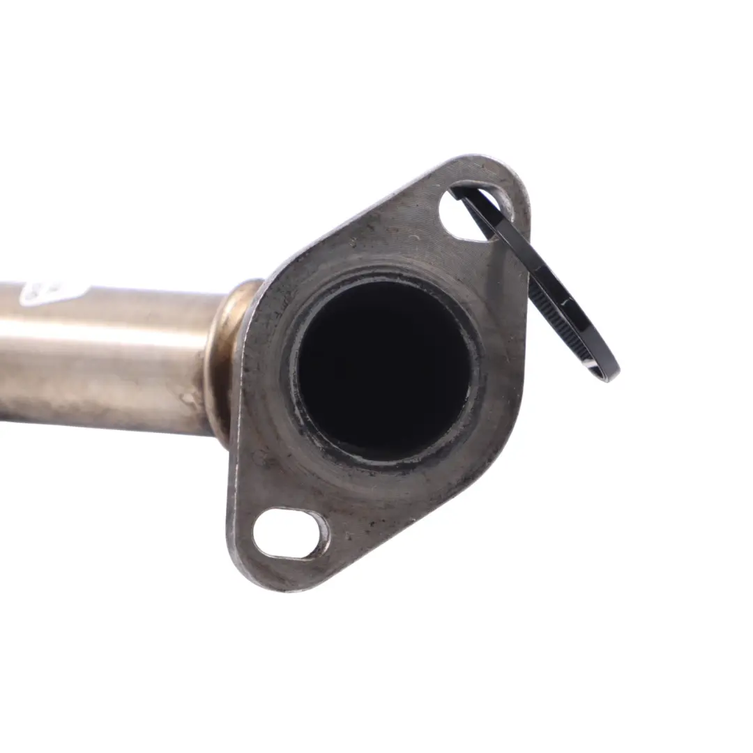 Przewód Wąż Rura Zaworu EGR do Peugeot Partner B9 1.6 HDI o numerze 9803842980 Peugeot Partner B9 1.6 HDI Przewód Wąż Rura Zaworu EGR - SKU 9803842980 - Numer Części 9803842980