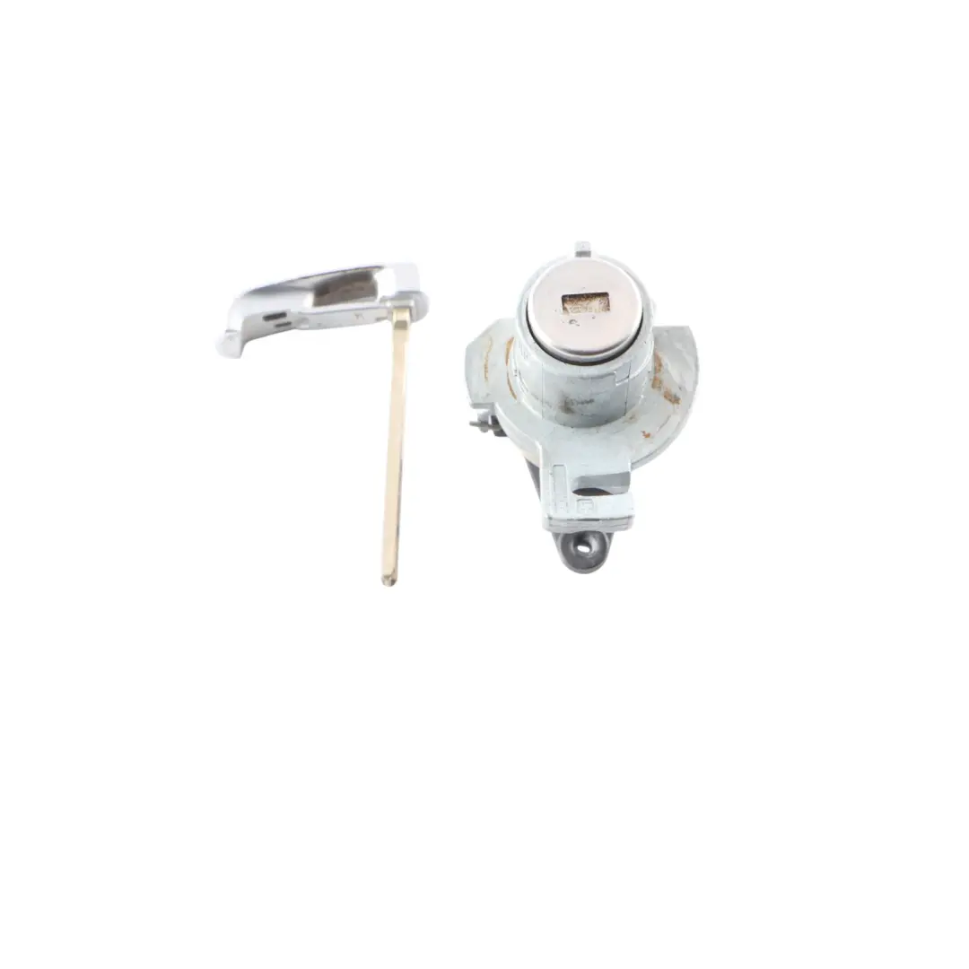 Door Lock BMW X4 G02 X6 G06 G16 G30 Central Switch Catch Handle to with Part number 9881774 Door Lock BMW X4 G02 X6 G06 G16 G30 Central Switch Catch Handle - SKU 9881774-2 - Part number 9881774